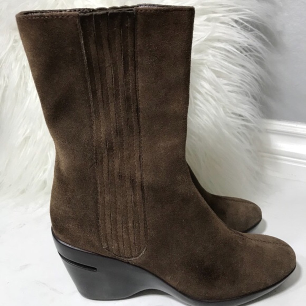 Brown Nikeair Womens Suede Wedge Comfort Boots
